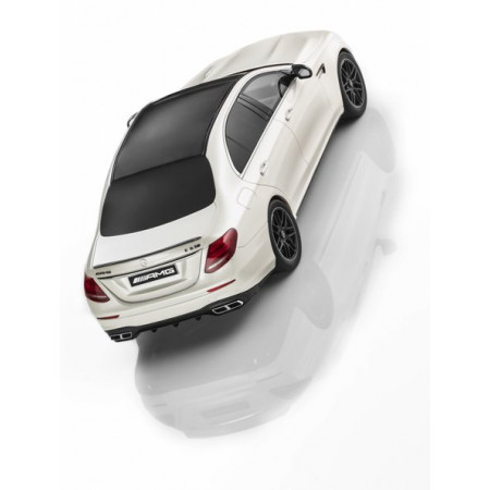 Orig. Mercedes-Benz Modellauto AMG E 63 S 4MATIC+ W213 GT Spirit 1
