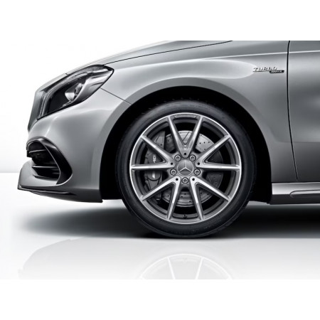 4x Original Mercedes-Benz AMG Winterräder auf Alufelge -C117 W176 X117  235/40 R18 95V
