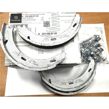 original Mercedes-Benz Bremsbacken Bremsebeläge Hinterachse A1244200720